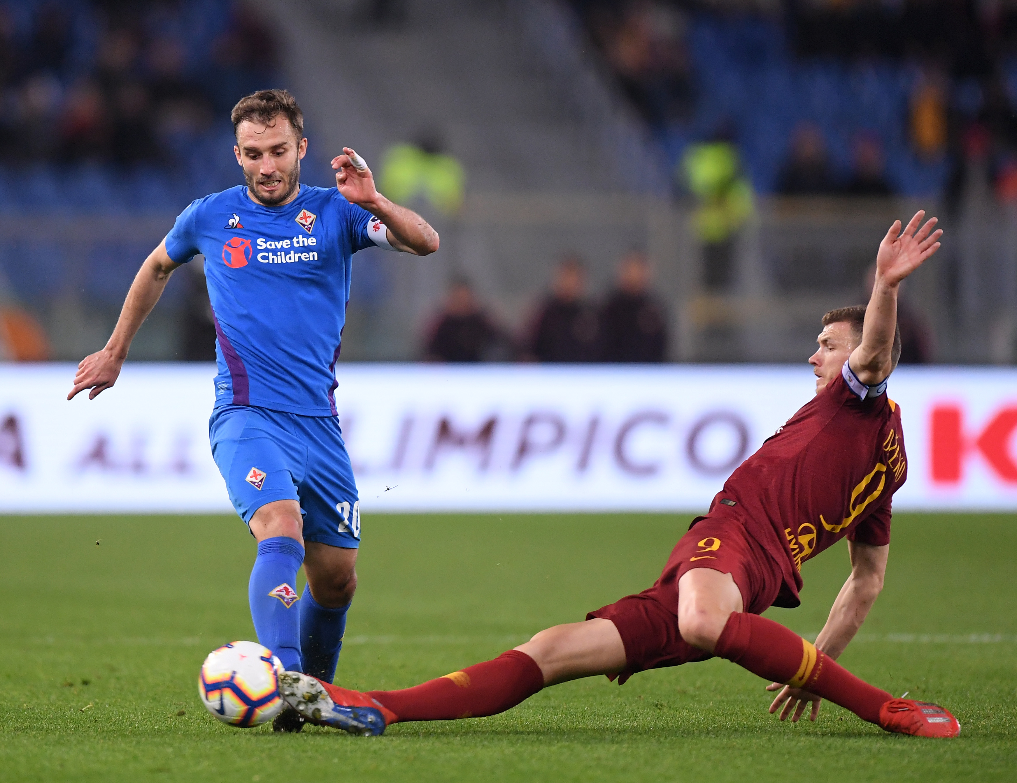 近10年欧冠场均进球榜：哈兰德1.02球第1，C罗第2，梅西第4（欧冠近十年场均进球榜：哈兰德1.02球居首，C罗第二，梅西第四）