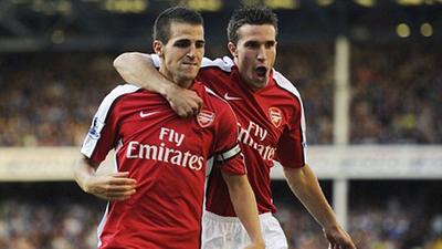 2025中足联颁奖：张志雄、彭啸分获中甲乙最佳青年球员（2025中足联颁奖典礼：张志雄、彭啸分别荣膺中甲、中乙最佳青年球员）