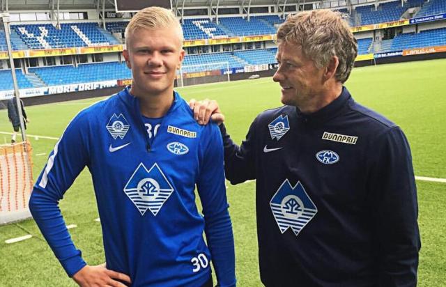 李金羽：中国足球前一段已经掉冰窟窿里了，目前处于恢复期（李金羽：国足此前陷入低谷，当前正处于恢复阶段）