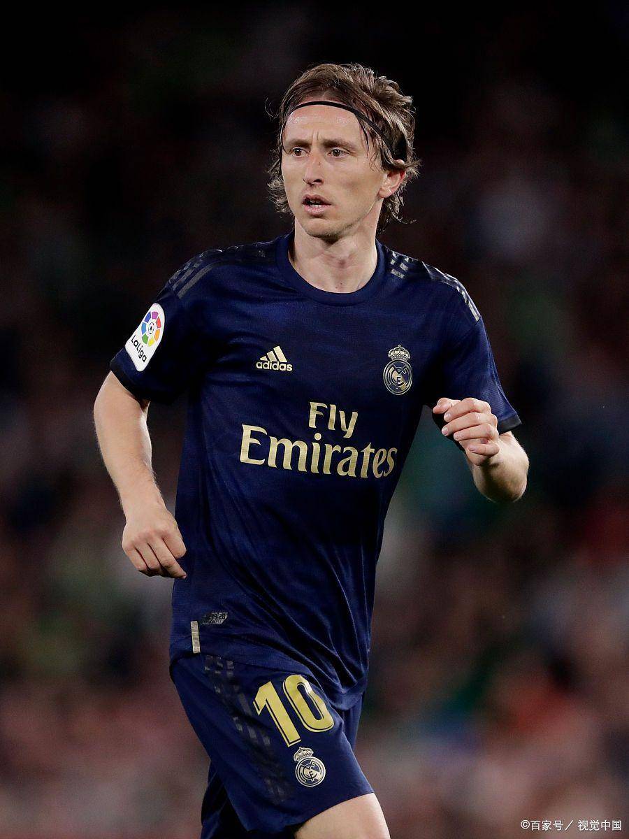 世预赛竞争激烈冷门频出（世预赛硝烟四起，爆冷迭出）