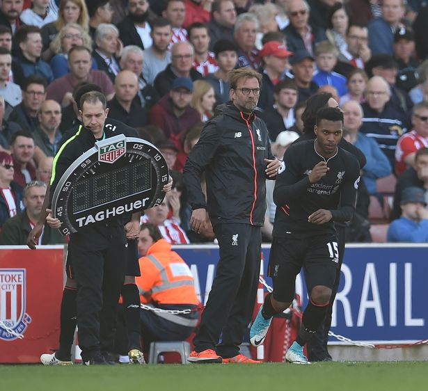 公牛三巨头合体表现亮眼